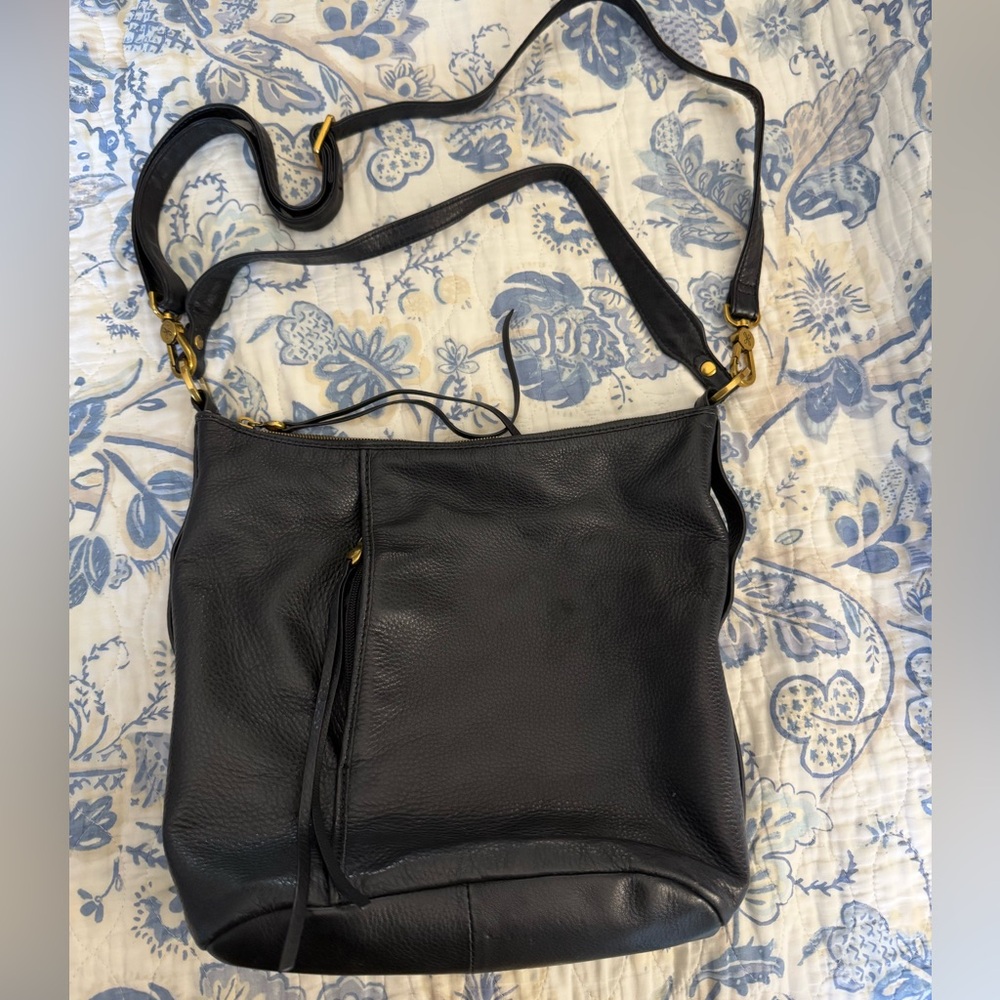 HOBO Black Leather Crossbody Bag - Classic Women's Shoulder Bag